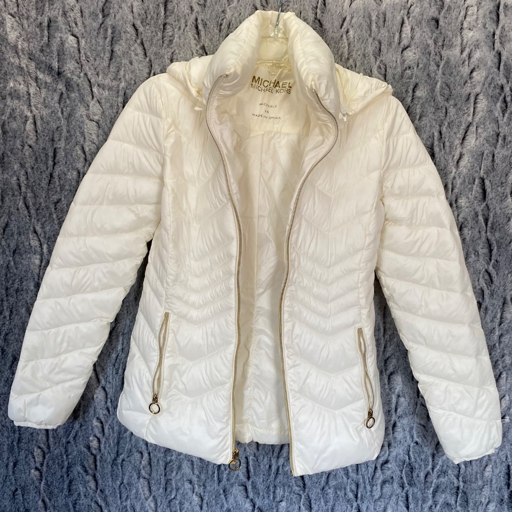 Michael Kors Packable Puffy Jacket, white, size XS - Picture 2 of 13